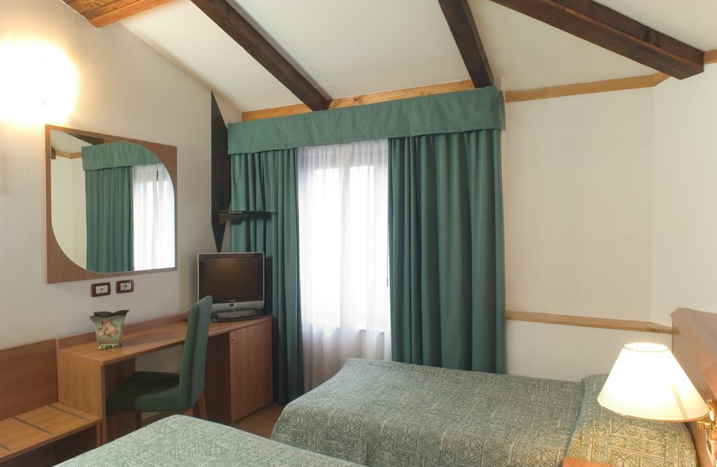 Hotel Monaco - Verona — Photos 3